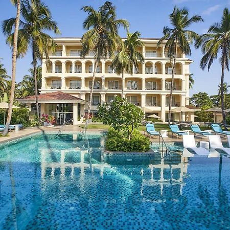 Holiday Inn Goa Candolim Exterior photo